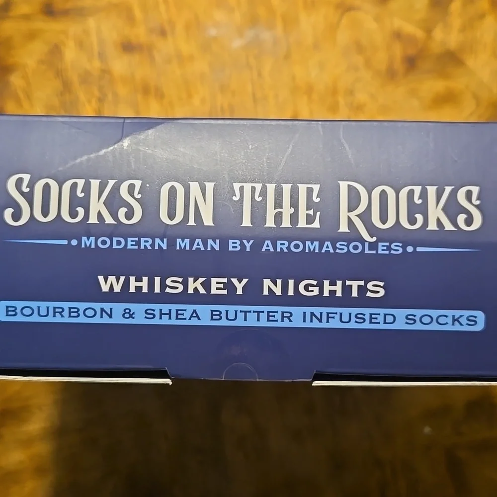 Socks On The Rocks Gift Set - Picture 5 of 5